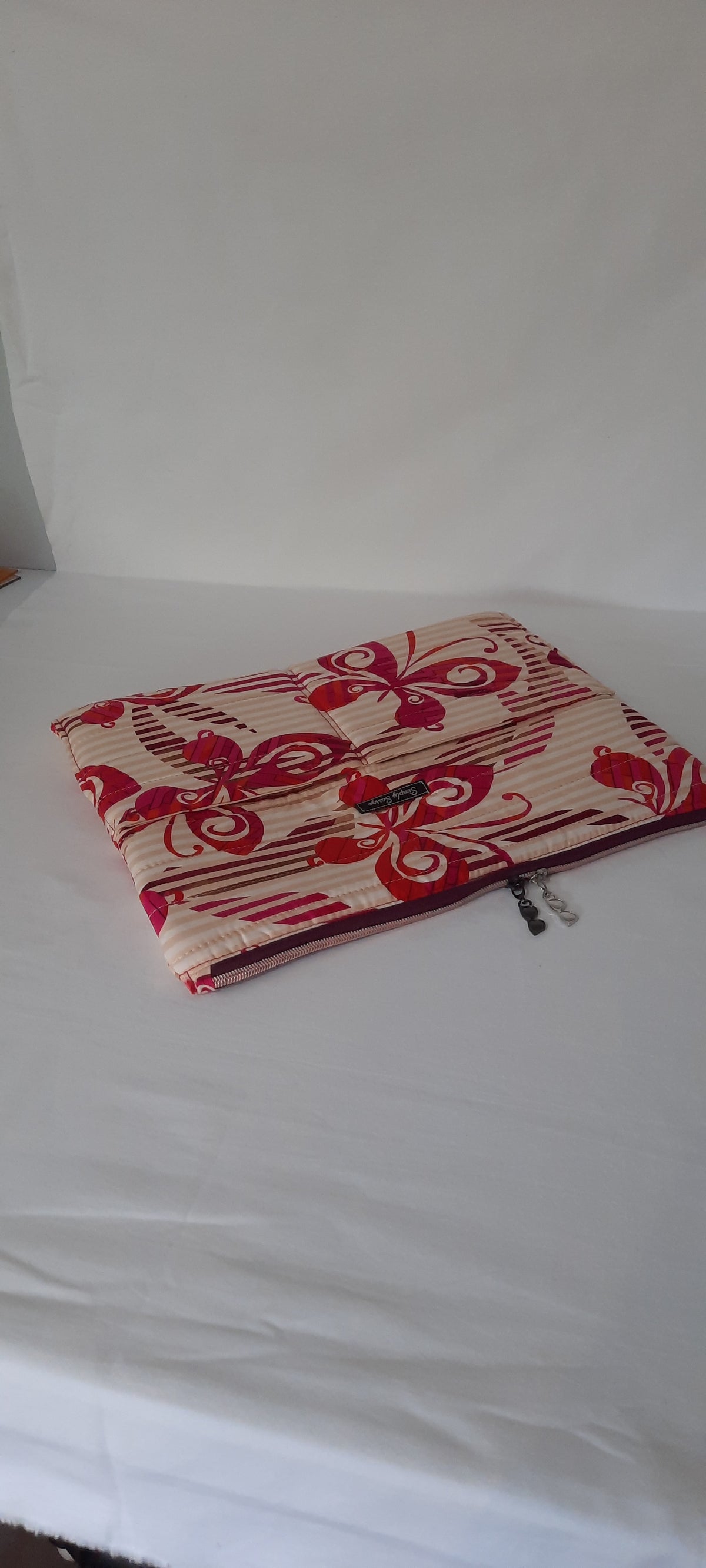 Butterfly Print Laptop Sleeve – Foam Padded