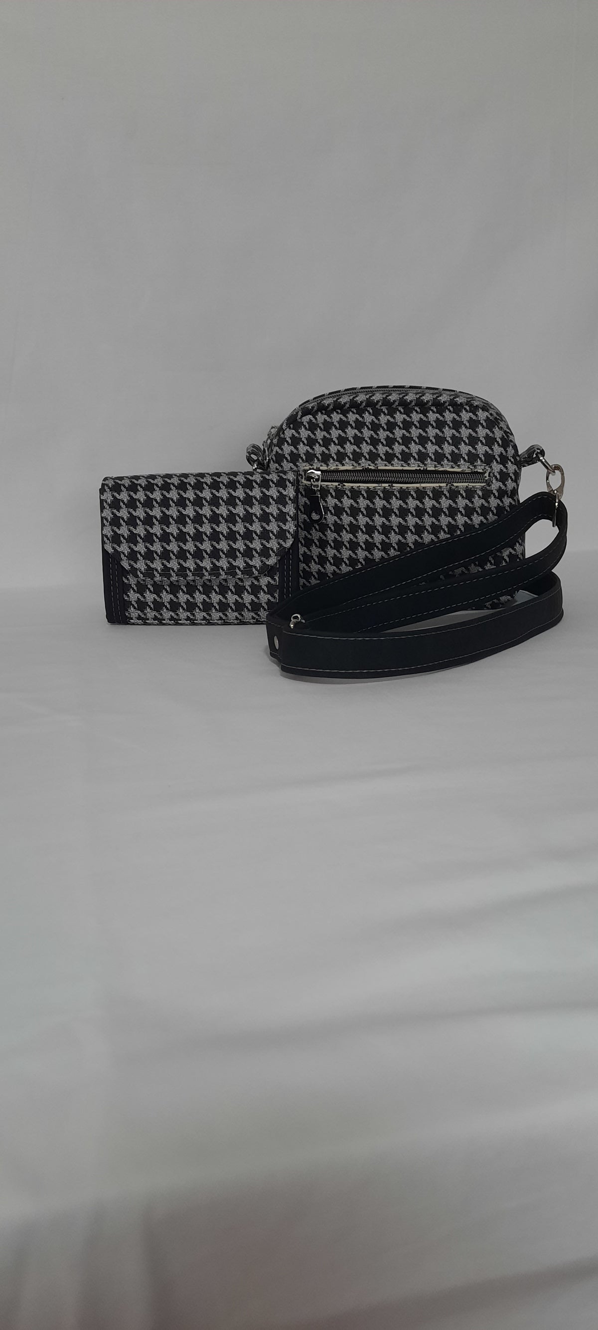 Small Crossbody Bag & Matching Wallet Set – Houndstooth