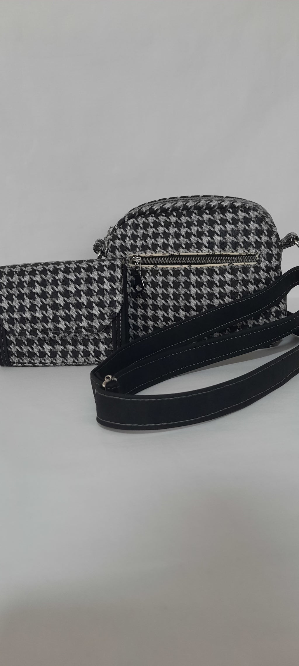 Small Crossbody Bag & Matching Wallet Set – Houndstooth