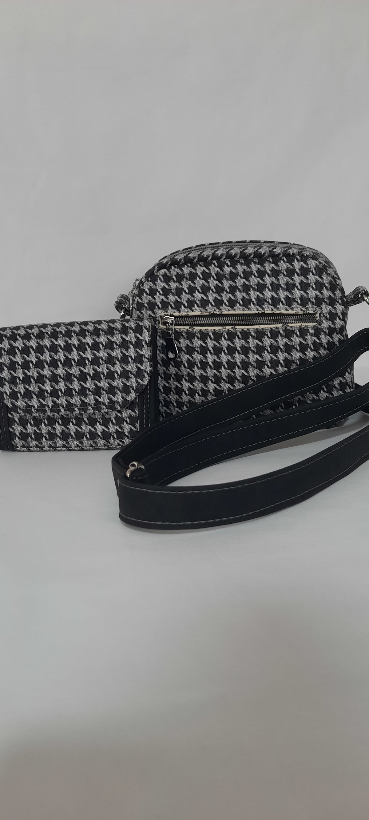 Small Crossbody Bag & Matching Wallet Set – Houndstooth