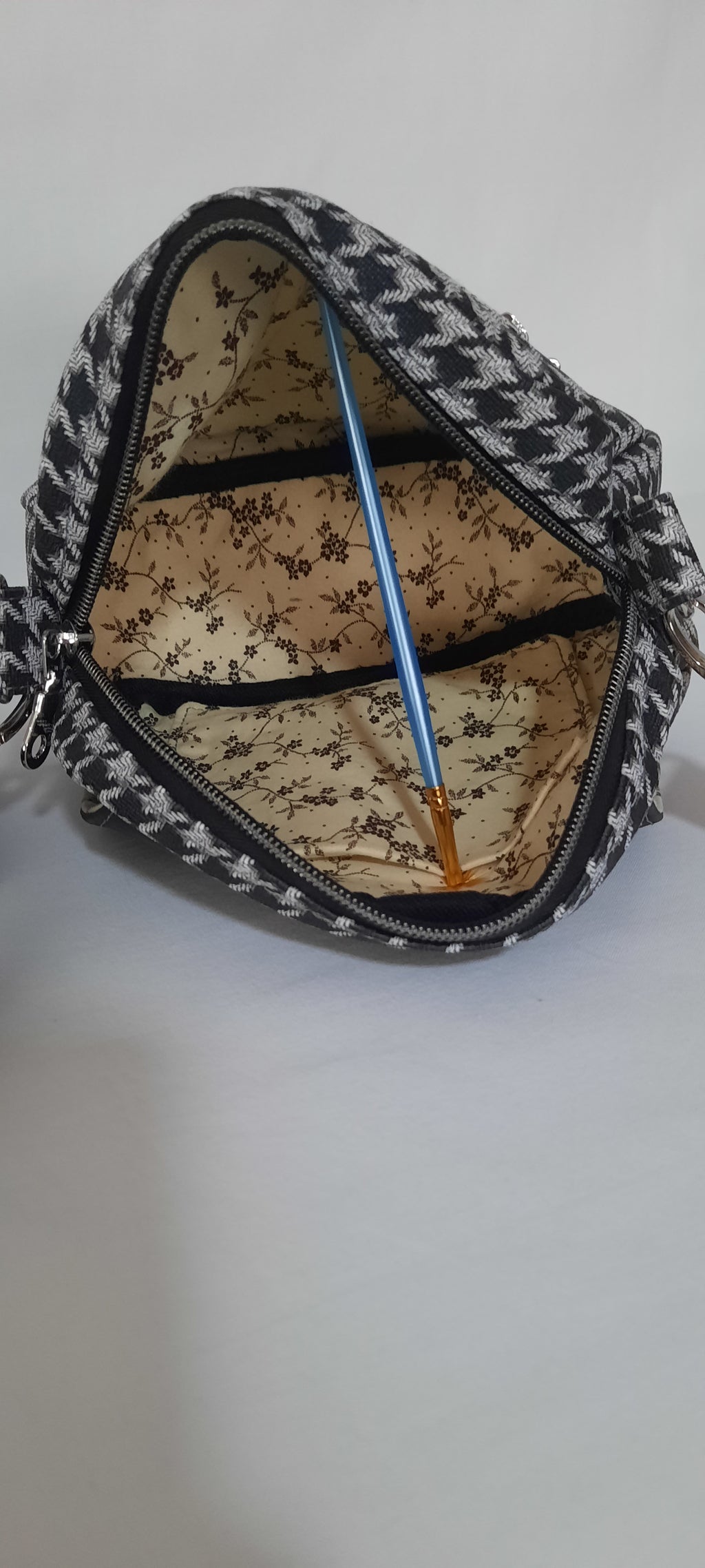 Small Crossbody Bag & Matching Wallet Set – Houndstooth