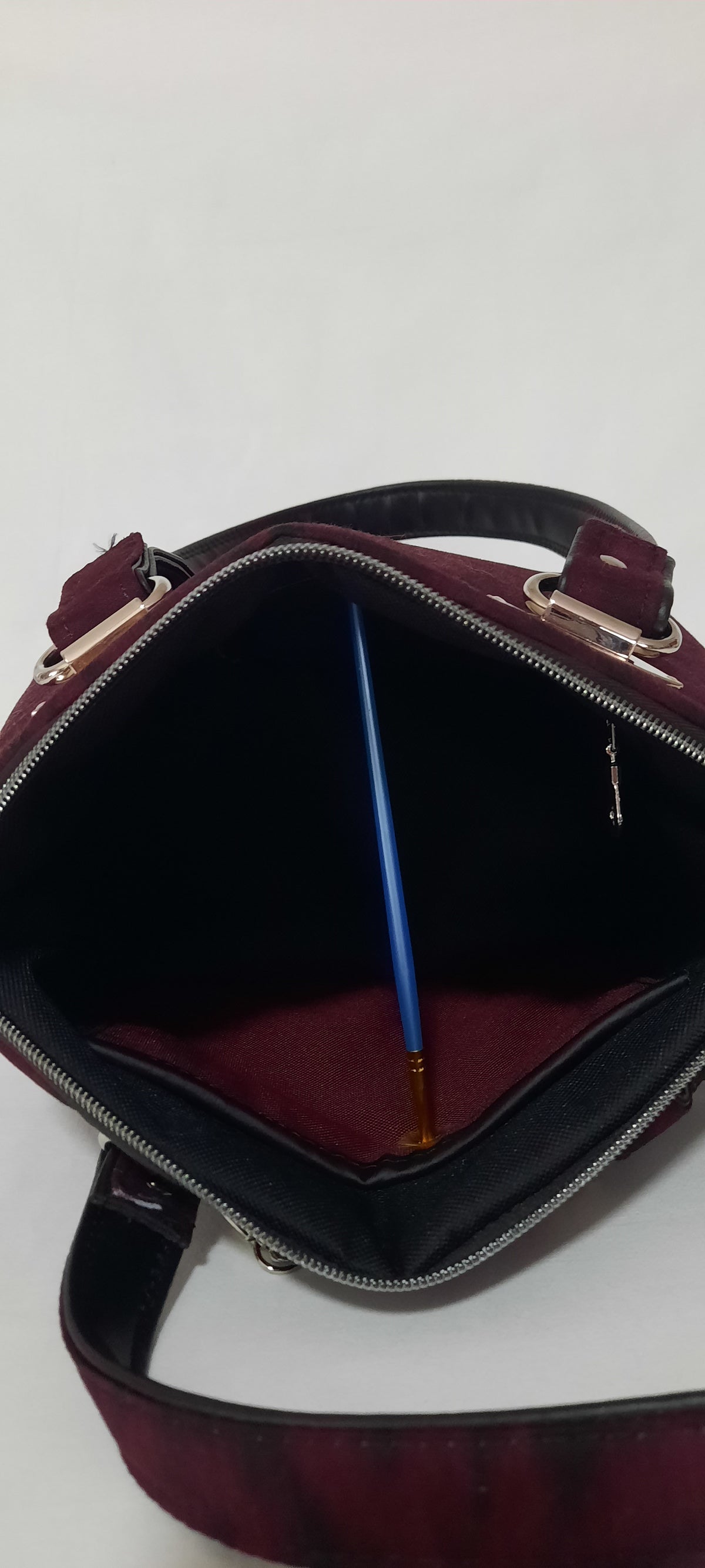 Burgundy Print Bowler-Style Handbag – Waterproof Lined w/ Removable Chain Strap