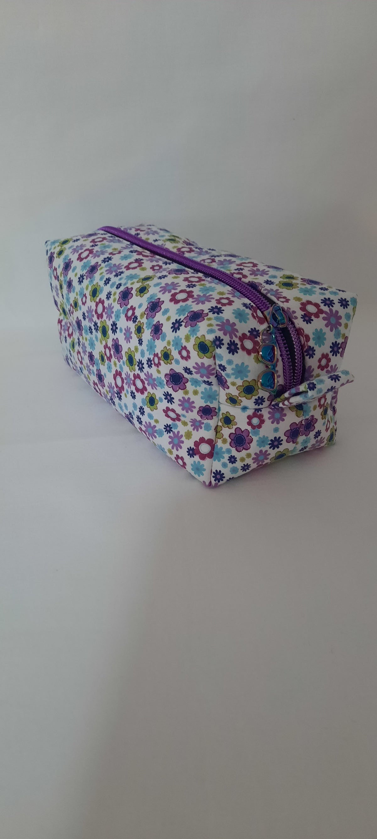 White Floral Cotton Cosmetic Bag – Purple & Green Zipper Pouch